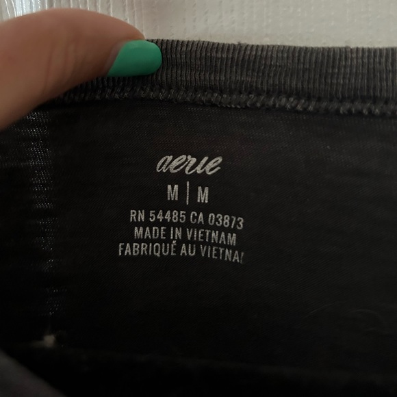 womens long sleeve aerie shirt in a medium in black/charcoal gray. - Picture 3 of 4